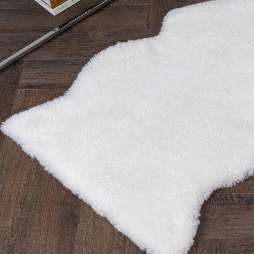 Ivory Short Pile Sheepskin Rug
